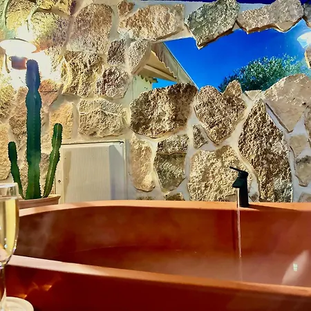 Superbe Maison - Bain Chaud Ou Froid & Cinema - Cap D'agde *